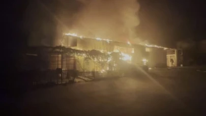 Amasya'da nakliyat deposunda korkutan yangın