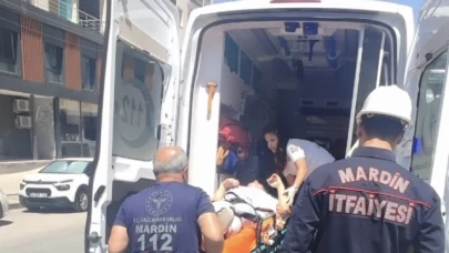 Asansörün düşmesi sonucu 3 kişi yaralandı
