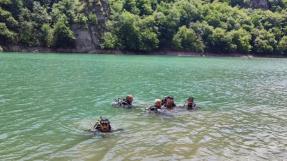 Boraboy Gölü'nde eğitim ve tatbikat çalışmaları sürüyor