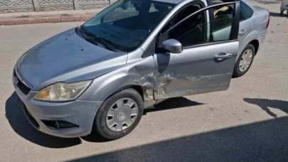 Dikkatsizlik trafik kazasına neden oldu