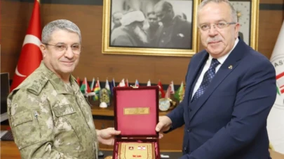 Kara Kuvvetleri Komutanı İade-i Ziyaret Gerçekleştirdi