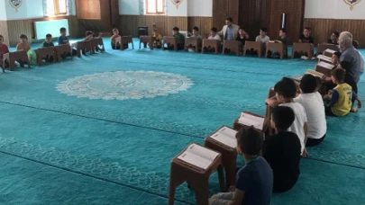 Kartal, Kur'an Kursunu Ziyaret Etti
