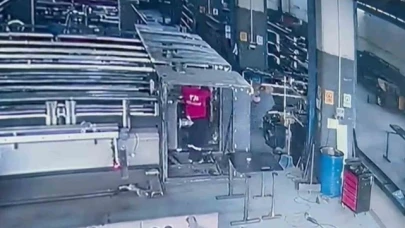 Klima cinayeti kamerada: Kafa atarak arkadaşını öldürdü