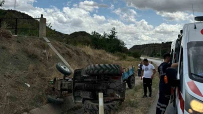 Kontrolden çıkan traktör devrildi, sürücü yaralandı