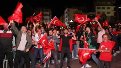 Merzifon Tek Yürek Oldu