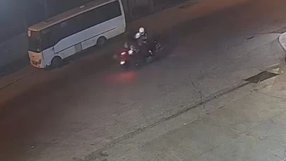 Motosikletler çarpıştı: 2'si polis 3 yaralı