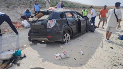 Otomobil bariyerlere çarptı: 1 ölü, 2 yaralı