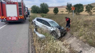 Otomobil su kanalına düştü, sürücü yaralandı