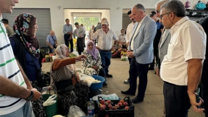Özalp'den Pazar Ziyareti