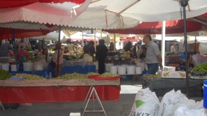 Pazarda fiyatlar düşmeye devam ediyor