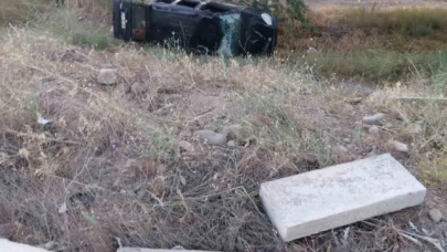 Şarampole devrilen hafif ticari araçta 7 kişi yaralandı