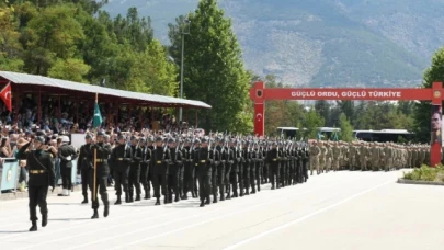 Sevindi, Bedelli Askerlerin Yemin Törenine Katıldı