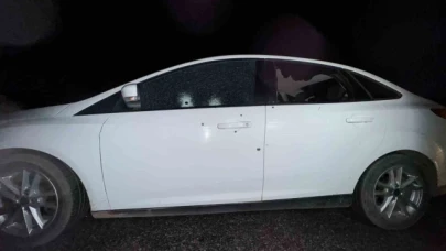 Seyir halinde taranan otomobildeki yaralılardan 2 kişi hayatını kaybetti