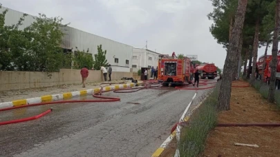 Tekstil fabrikasında çıkan yangın söndürüldü