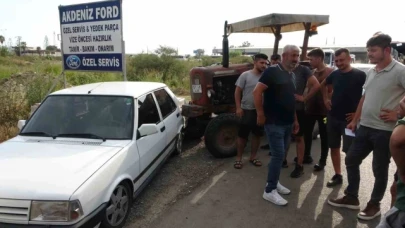 Test sürüşünde freni boşalan traktör park halindeki araçlara çarparak durabildi