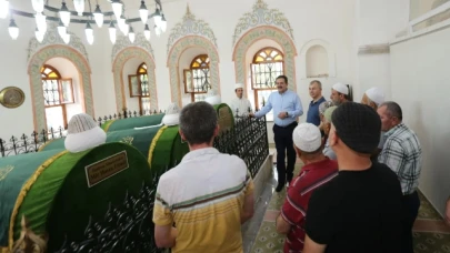 Vali Doruk'tan Türbe Ziyaretleri
