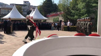 3. Cumhurbaşkanı Celal Bayar, 38. ölüm yıl dönümünde devlet töreniyle anıldı