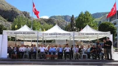 Amasya'da, Marmara Depremi'nde hayatını kaybedenler anıldı