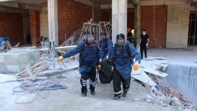 Amasya'da inşaatta ceset bulundu: Ekipler cesedi oksijen maskesi takarak çıkardı