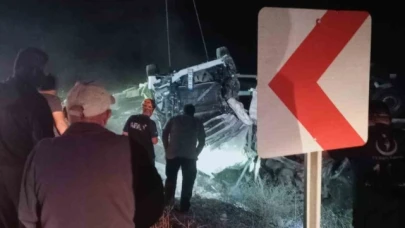 Amasya'da tır devrildi: 1 ölü, 1 yaralı