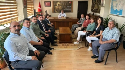 CHP İlçe Teşkilatı Kaymakam Karaaslan'ı Ziyaret Etti