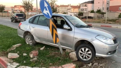 Cip ile otomobil çarpıştı: 2 yaralı