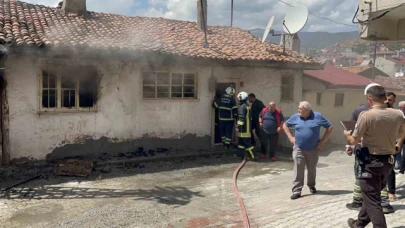 Evde çıkan yangın paniğe sebep oldu