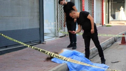 Genç kadın kaldırımda ölü bulundu, çatıda bulunan mektup olayın seyrini değiştirdi