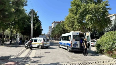Korku dolu anlar, sokak ortasında etrafa ateş açtı: 2 yaralı