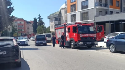 Kuyuya düşen inşaat işçisinin kurtarılma anı kamerada