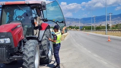 Merzifon’da 6 araç trafikten men edildi