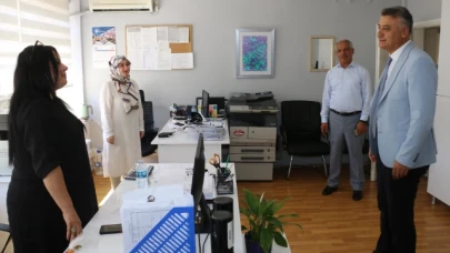 Merzifon’daki eğitim-öğretim çalışmaları hakkında bilgi aldı