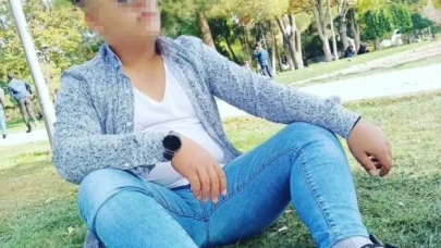 Otomobil ağaca çarptı: 2 ölü