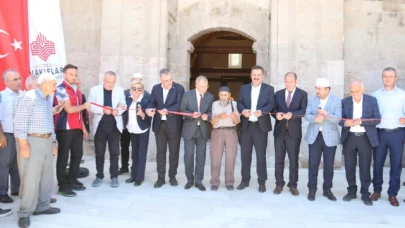 Restorasyonu tamamlanan Burmalı Minare Camii ibadete açıldı