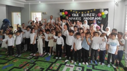 Şehzade Elif Yaz Kur'an Kursu'nda Kapanış Programı Düzenlendi