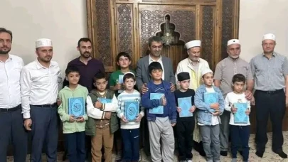 Sultaniye Camii Gençleri Sabah Namazında Buluştu