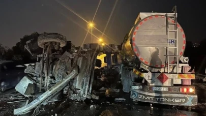 Tırla tanker çarpıştı: 1 ölü, 1 yaralı