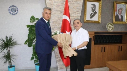 Türkmen görevi Katipoğlu’na devretti