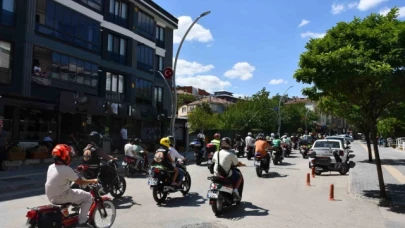 Vezirköprü'de motosiklet tutkunları bir araya geldi