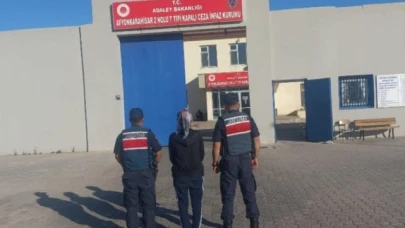 15 yıl hapis cezası ile aranan şahsı jandarma yakaladı