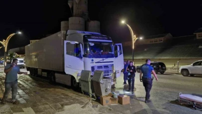 25 yaşındaki tır sürücüsü aracında ölü olarak bulundu
