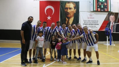 5'inci Ana Jet Üs Komutanlığı Voleybol Turnuvası'nda 2'nci oldu
