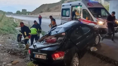 Amasya'da otomobil takla attı: 3 yaralı
