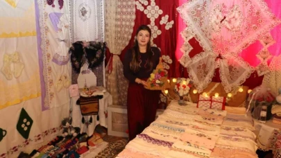 Amasyalı gelinin geleneksel çeyiz koleksiyonu göz kamaştırıyor