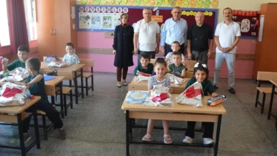 Dayıoğlu'ndan 1'inci sınıf öğrencilerine kırtasiye seti