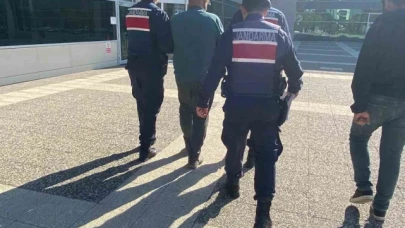 Jandarmanın dikkati sayesinde: Suç makinesi başka bir kimlikle yakalandı