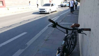 Minibüsün çarptığı yaşlı adam hayatını kaybetti