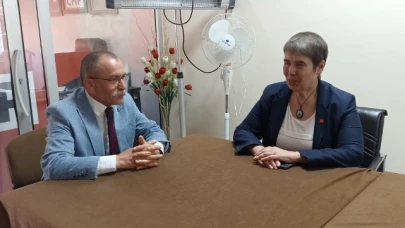 Şahbaz, Merzifon'da partisinin İlçe Başkanlığı'nı ziyaret etti