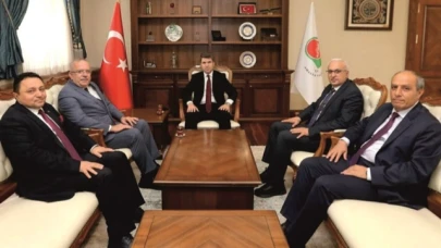 Turabi'den Vali Bakan'a hayırlı olsun ziyareti