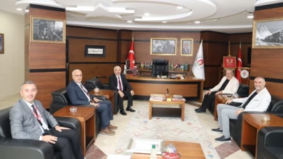 Türk Kızılay’dan, Amasya Üniversitesi'ne Gümüş Madalya